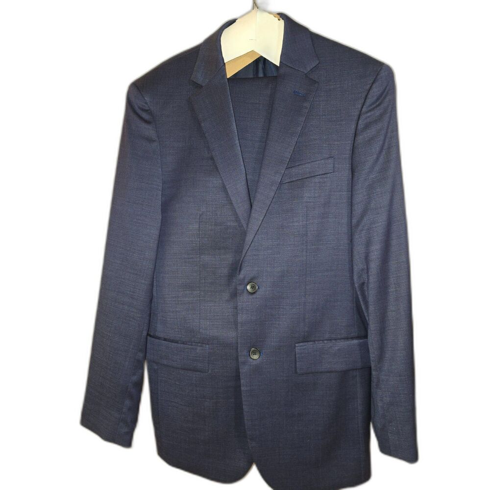 Men's Suit - 32 - Dark Blue - Double Vented. Flat front pants.  Modern Cut.
